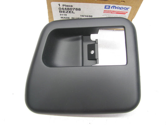 NOS OEM  04480788  Right Passengers Side Door Trim Bezel - 91-95 Mini-vans