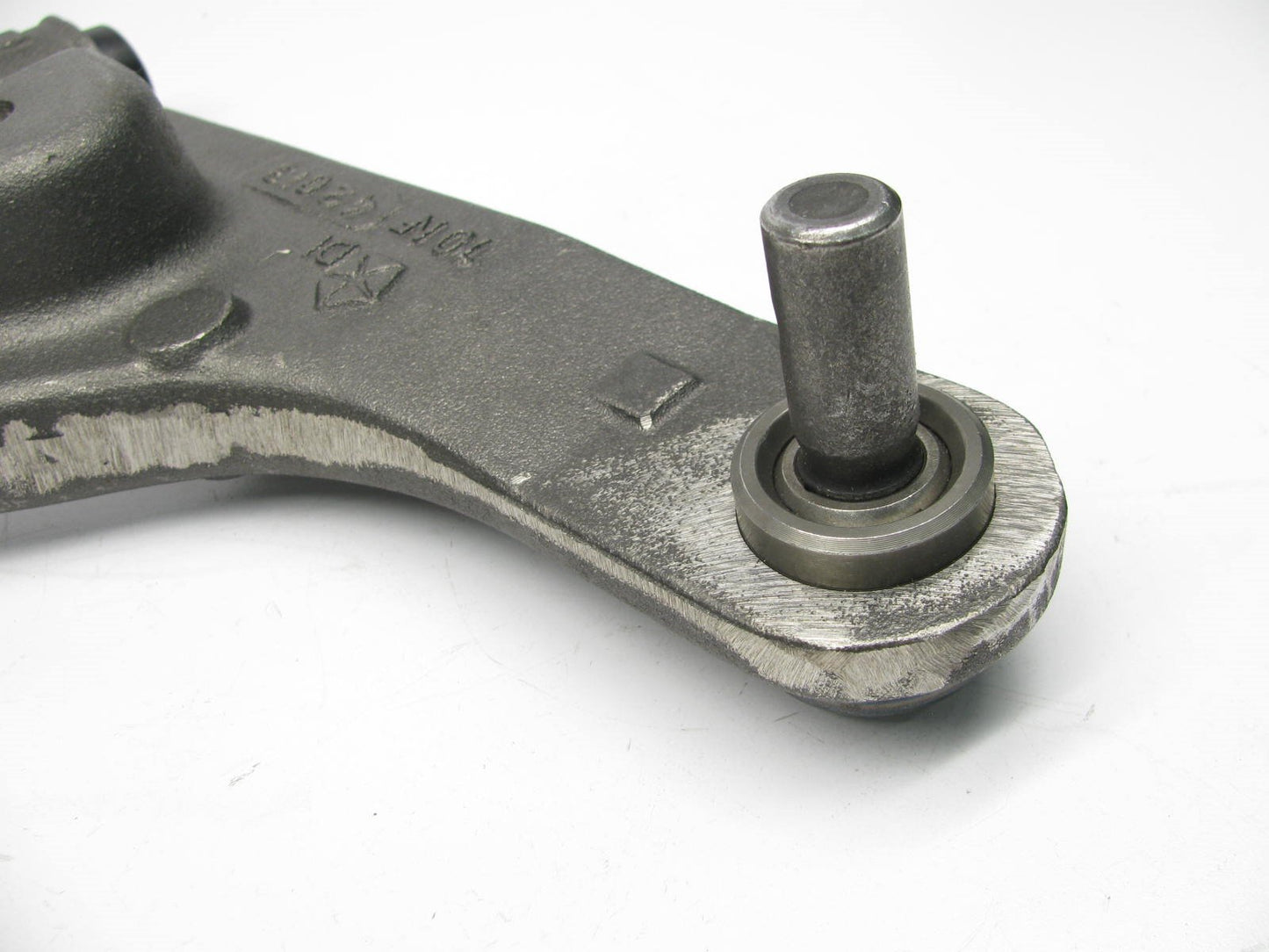 NEW - OEM 4509774 FRONT RIGHT LOWER Suspension Control Arm For 97-99 Dodge Neon