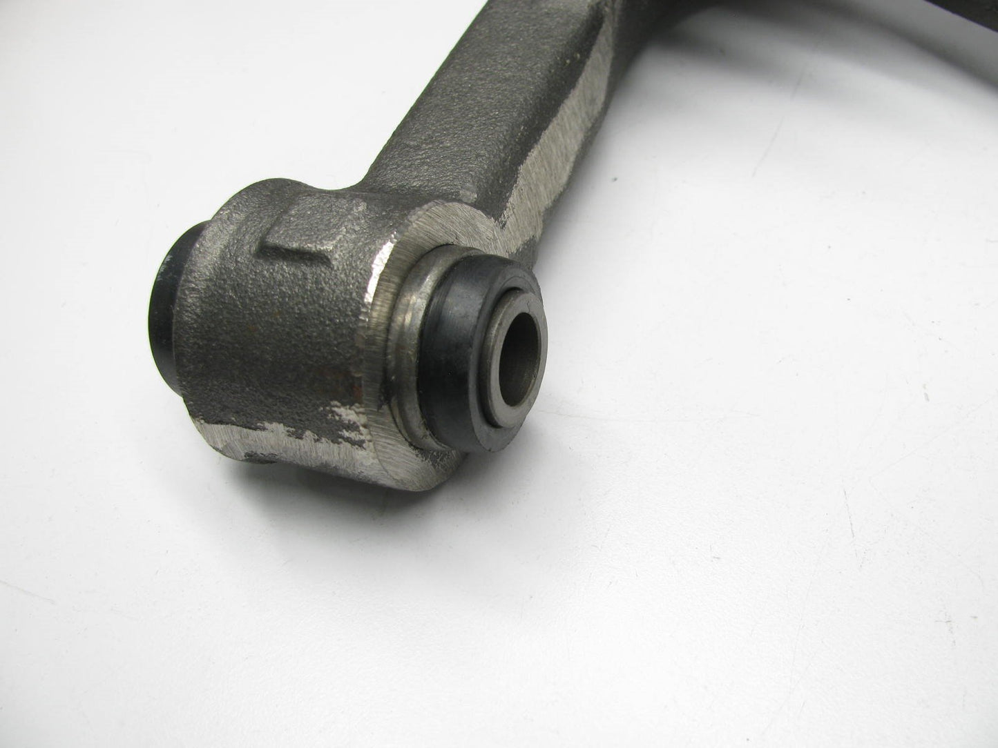 NEW - OEM 4509774 FRONT RIGHT LOWER Suspension Control Arm For 97-99 Dodge Neon
