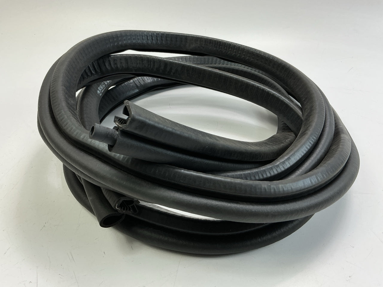 NOS Mopar 4520967 Front Right Door Weatherstrip Seal, On Body, For 90-94 LeBaron