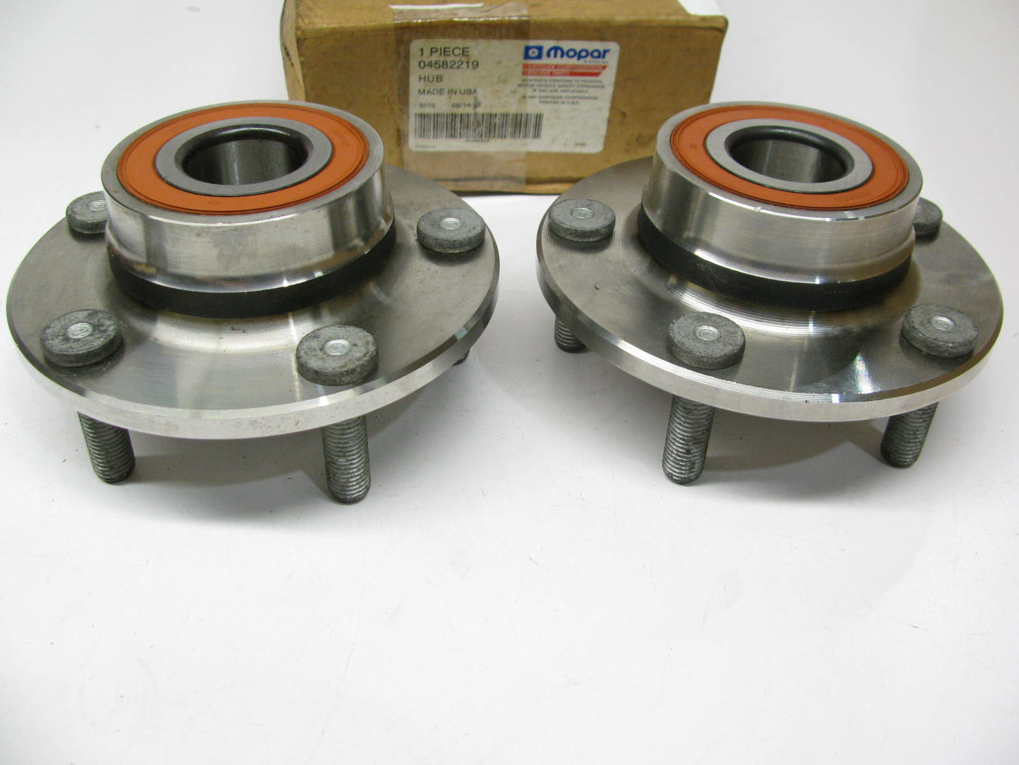 (2) NEW - OEM MOPAR 4582219 Wheel Bearing And Hub Assembly, Rear