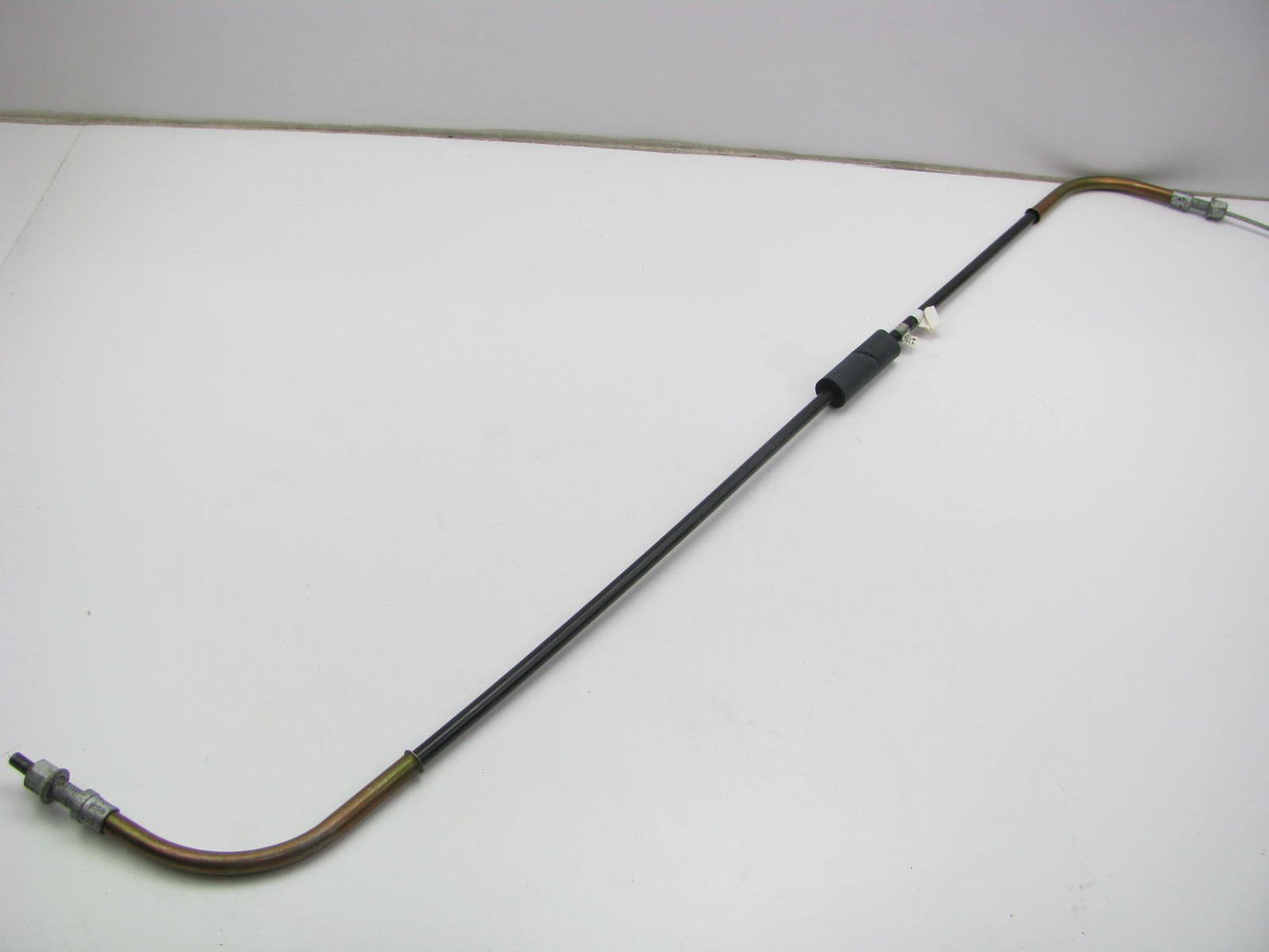NEW GENUINE OEM Mopar 4683286AB Intermediate (Center) Parking Brake Cable