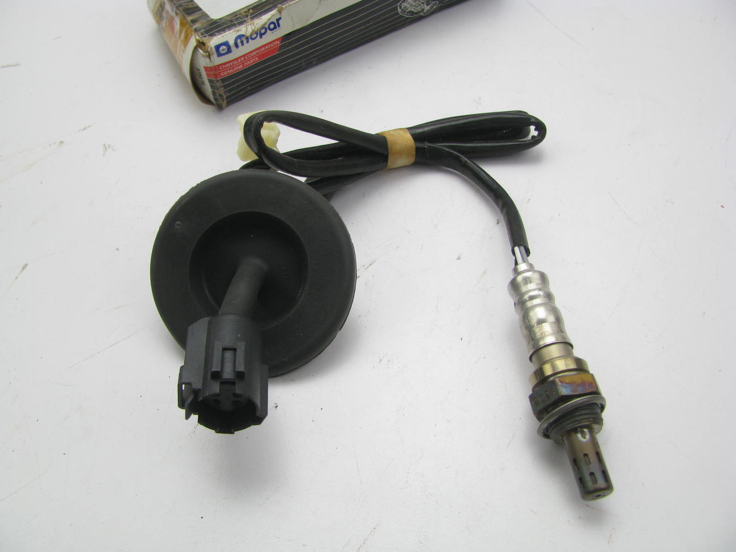 NOS OEM  Oxygen Sensor  4686934AB