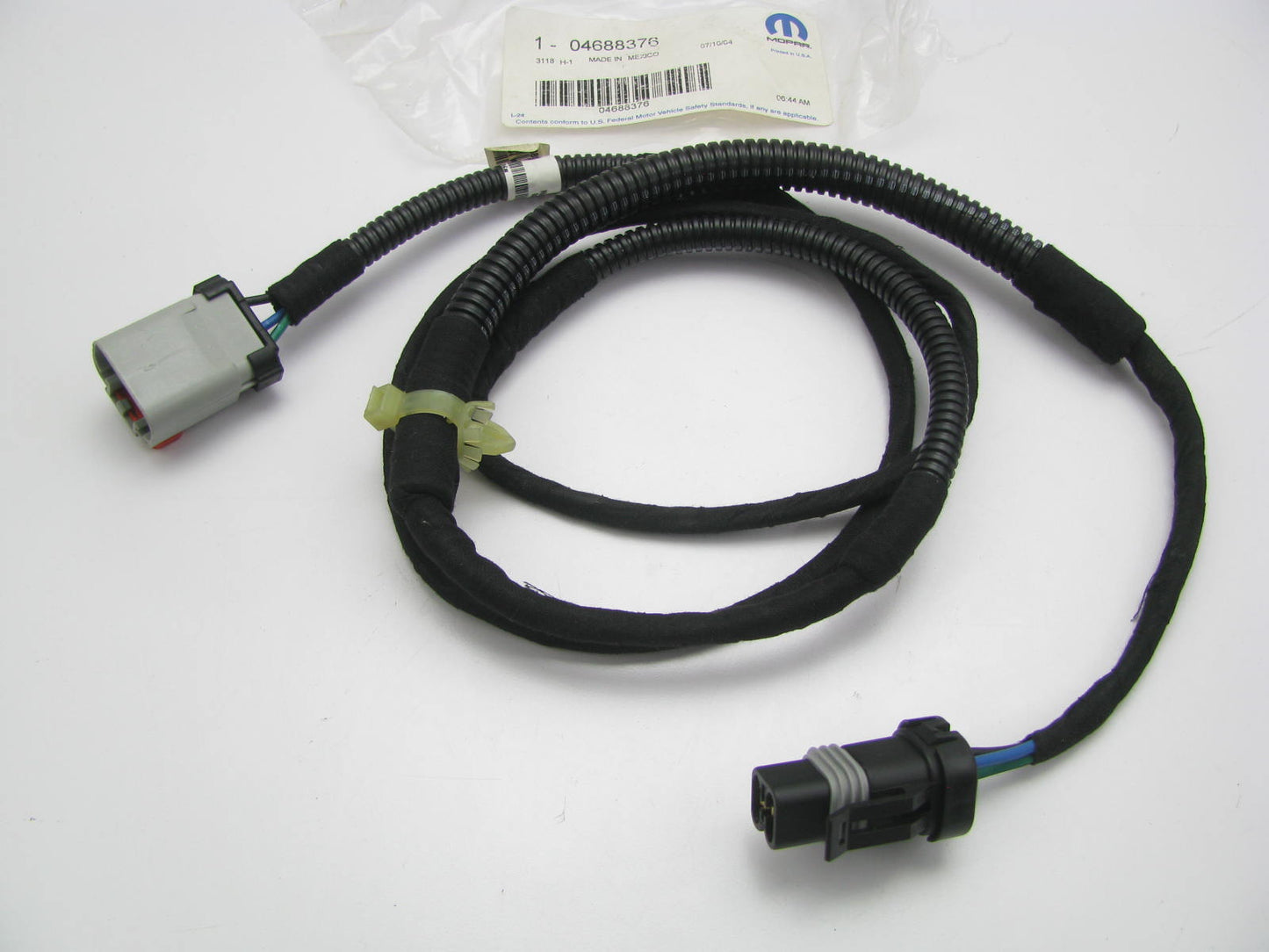 NEW - OEM  Fuel Pump Wiring Harness For 1991-95 Voyager, Carvan, Town & Country