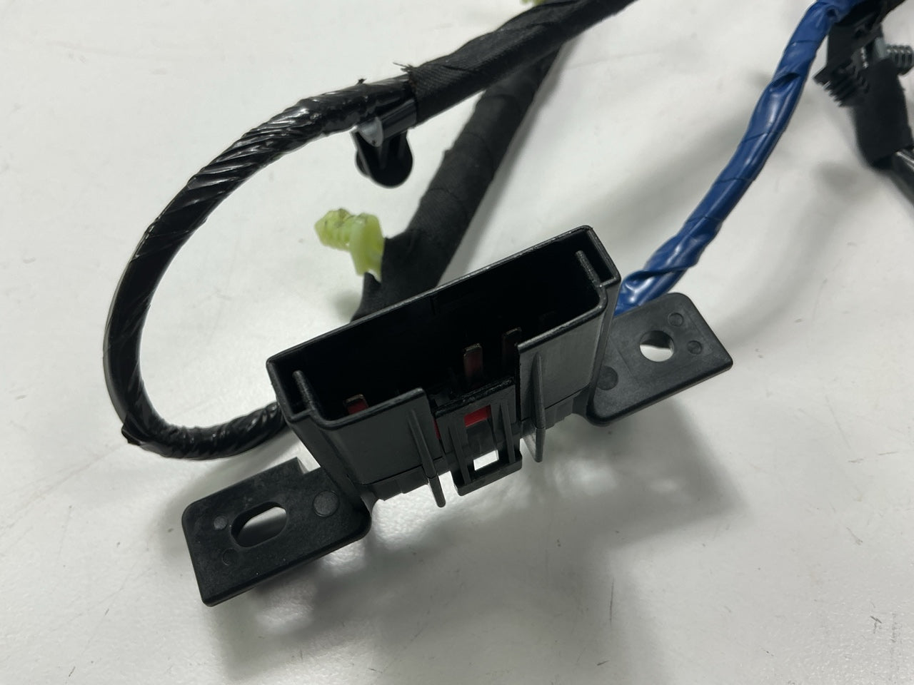 Mopar 4707552  Liftgate Wiring Wire Harness For 1997-1998 Chrysler Minivan