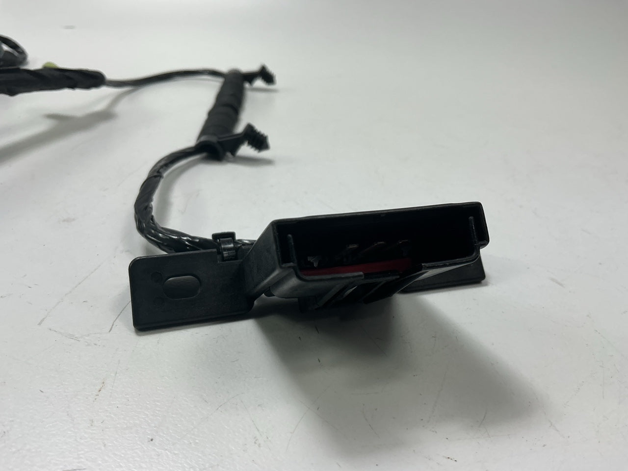 Mopar 4707552  Liftgate Wiring Wire Harness For 1997-1998 Chrysler Minivan