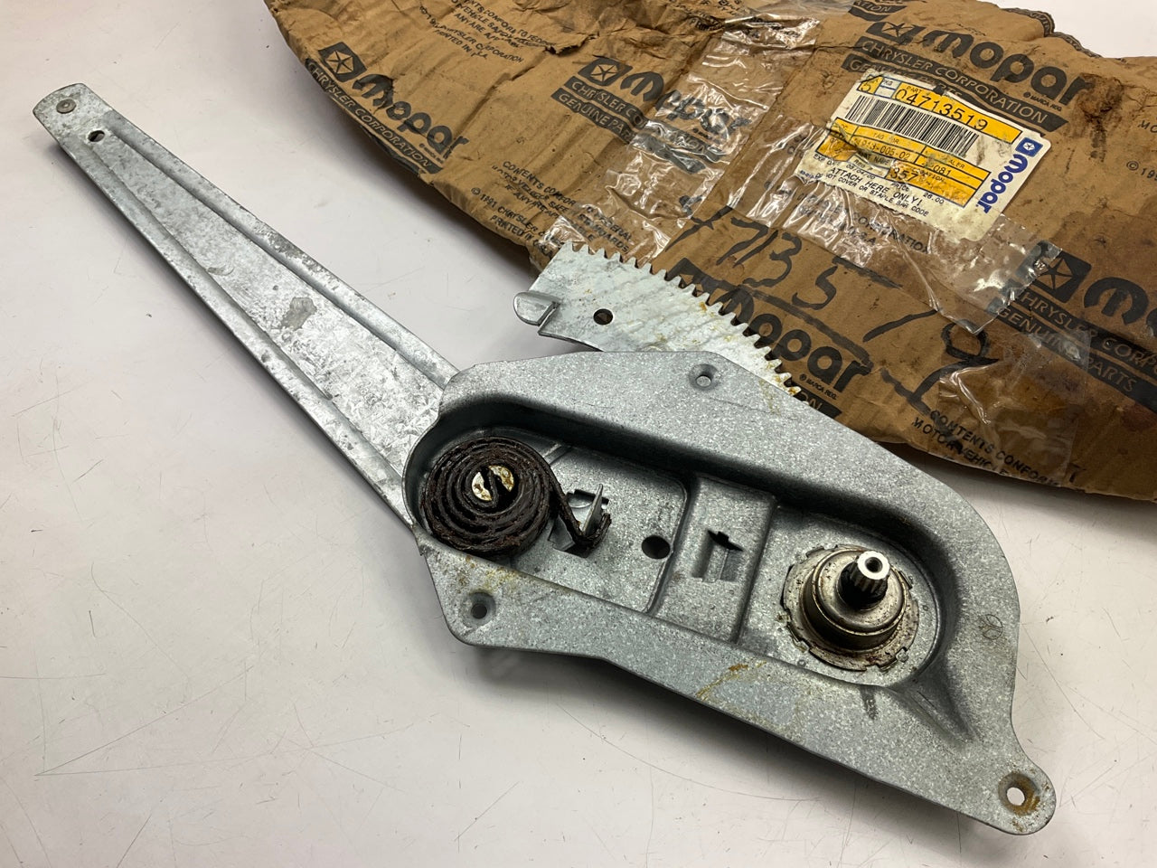 NOS OEM Mopar 4713519 Front Left Manual Window Regulator