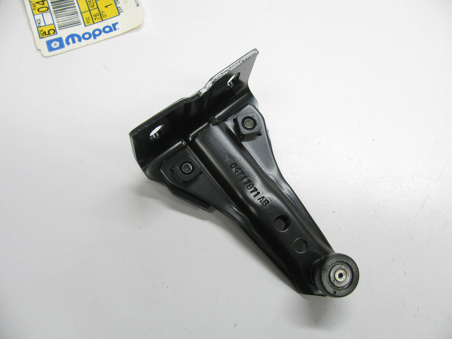 OEM  Lower Sliding Door Hinge   4717871AB