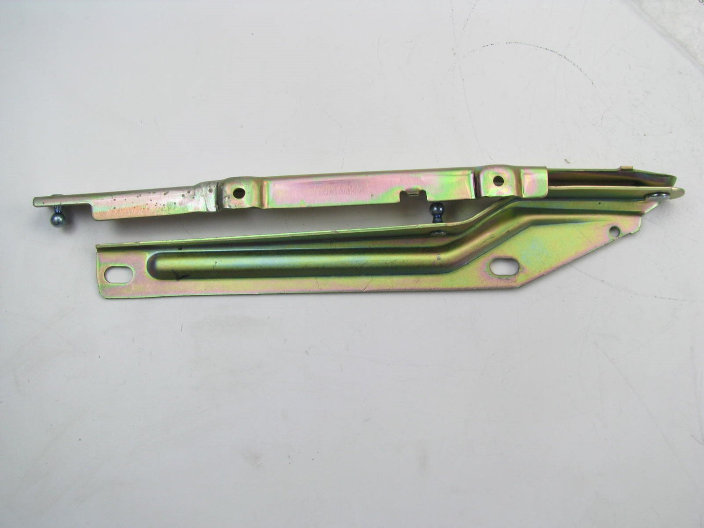 NEW - OEM 4756557 Left Trunk Lid Hinge For 94-97 Chrysler LHS, 95-96 New Yorker
