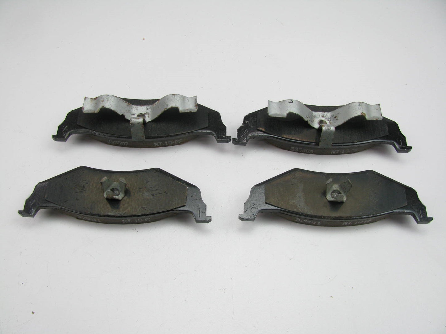NEW GENUINE OEM 4773265 Rear Brake Pads For Mopar