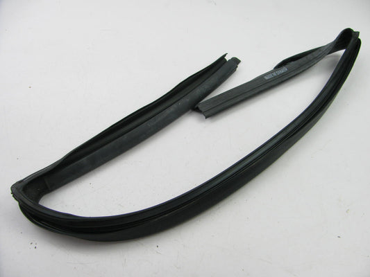 NEW OEM Right Rear Door Glass Run Channel 04780162AB 4780162AB