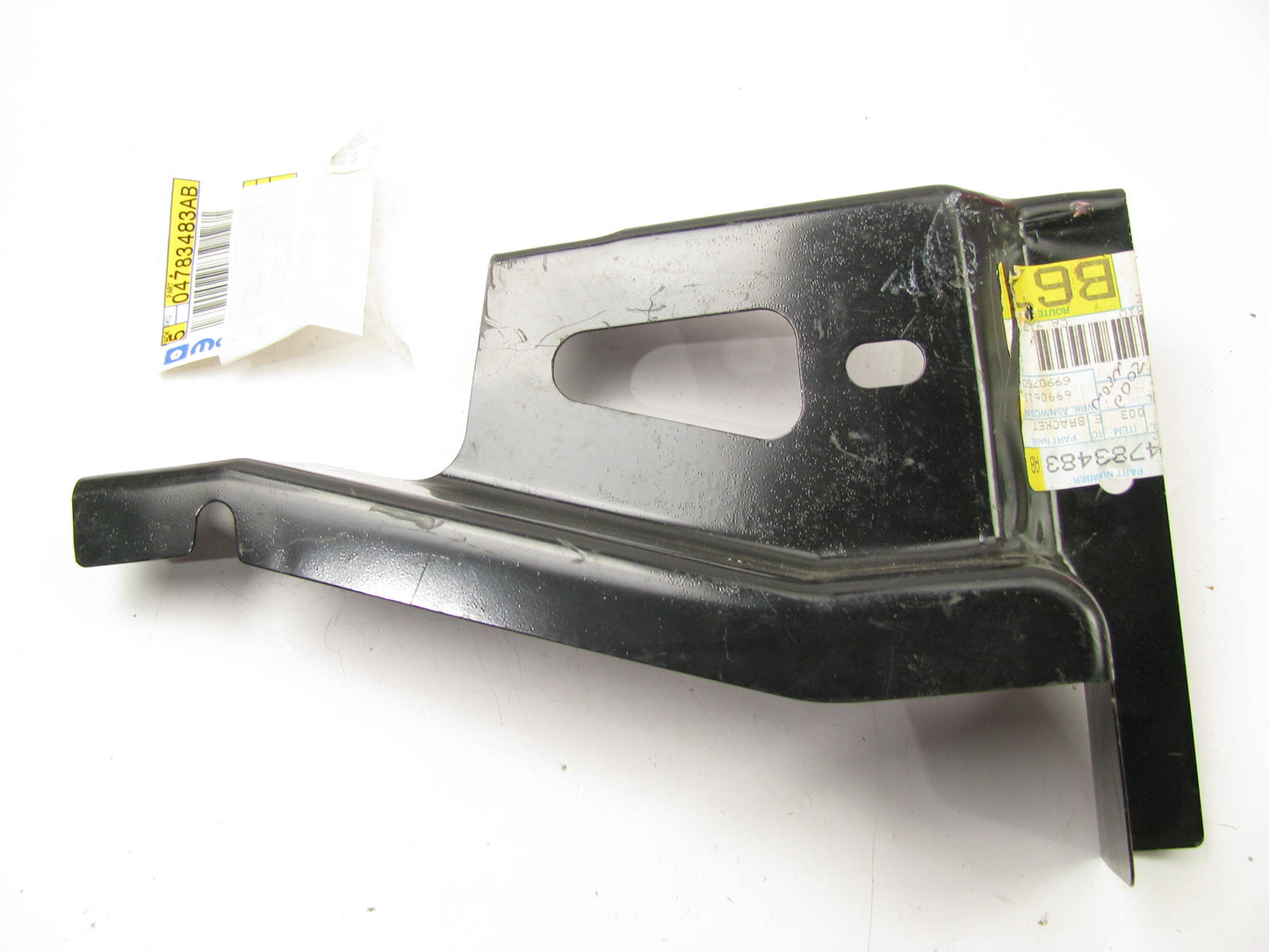 OEM  RADIATOR CROSSMEMBER Bracket LEFT  4783483AB