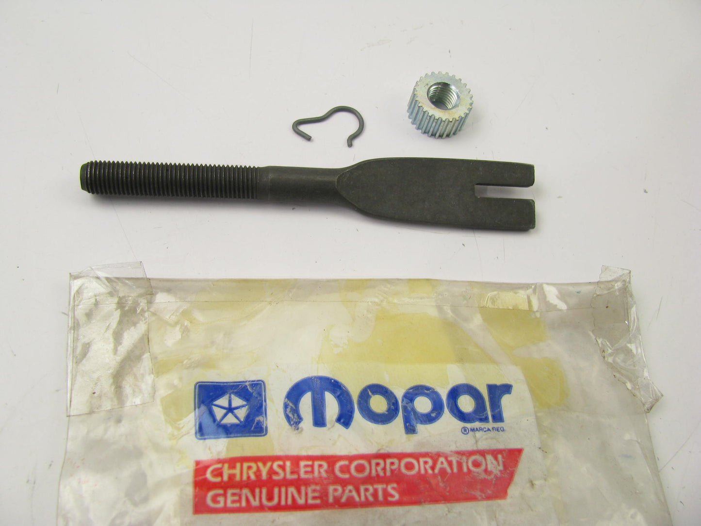 NEW - OEM Mopar 4797666 Rear Right Drum Brake Shoe Adjuster