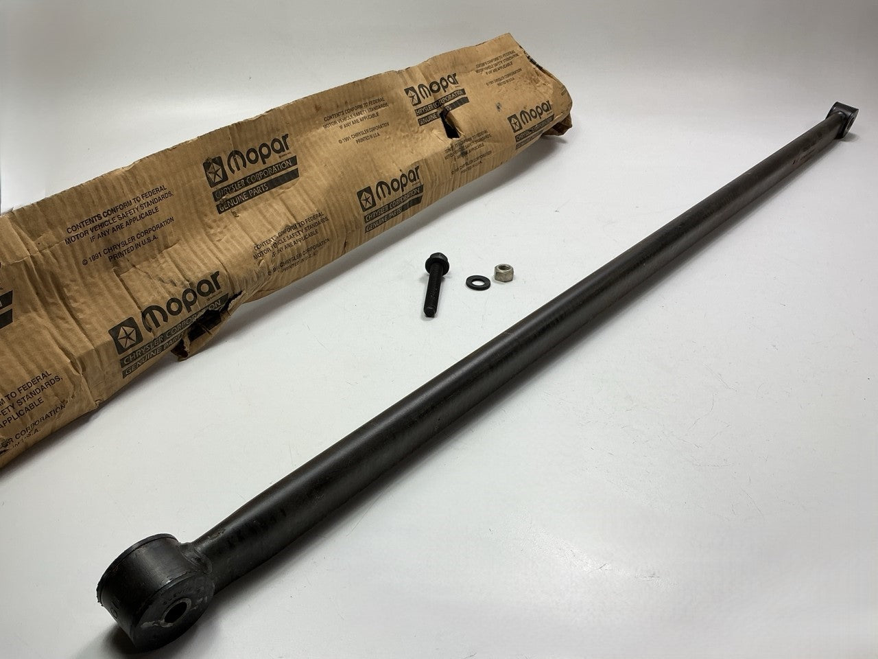 NOS OEM Mopar 4882822 Rear Suspension Track Bar