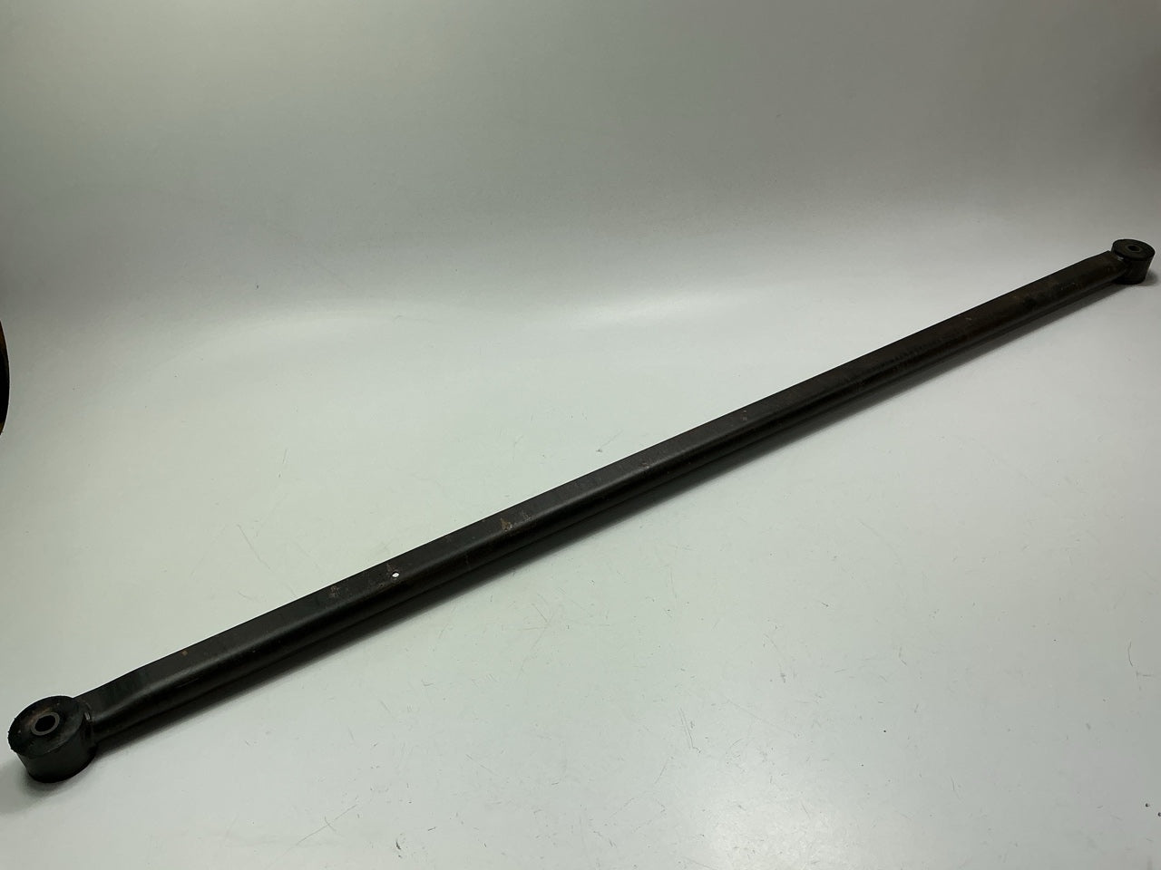 NOS OEM Mopar 4882822 Rear Suspension Track Bar