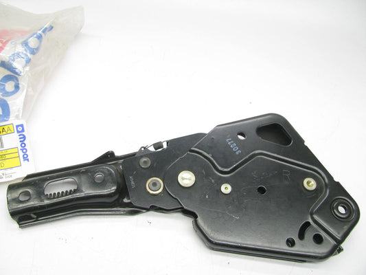 NEW - OEM Mopar 4883795AA Bench Seat Recliner For 1997-2000 Dodge Ram
