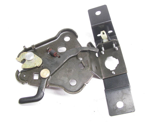 NEW - OEM 5012949AA Trunk Lock Latch For 1995-2000 Cirrus, Stratus
