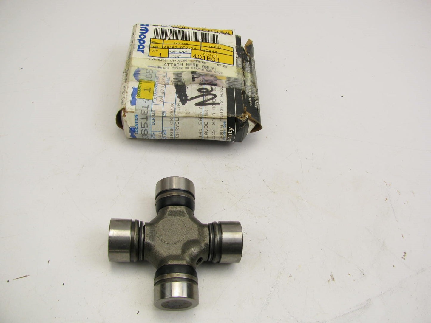NEW GENUINE OEM 5013580AA FRONT U-Joint Universal Joint For 1987-96 Dodge Dakota