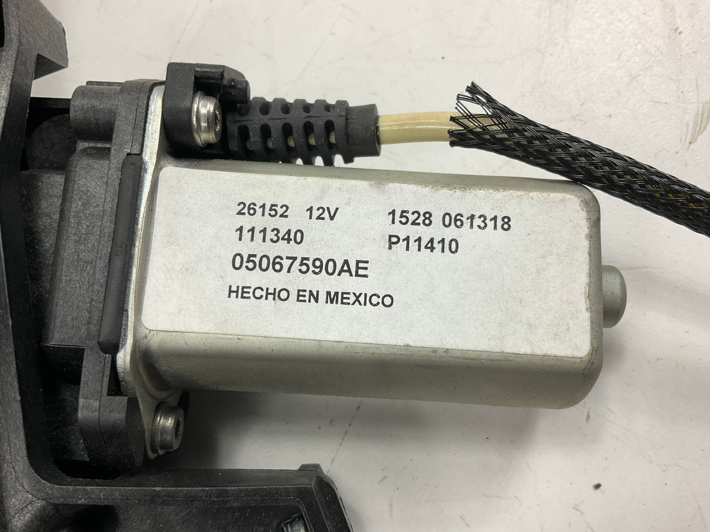 NEW OEM Mopar 5067590AE Front Right Window Motor For 06-10 Chrysler PT Cruiser