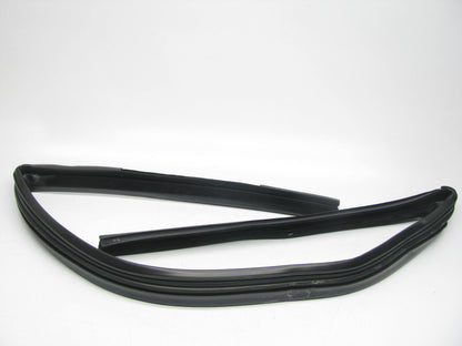 NEW - OEM 5074560AC Front Right Door Glass Weatherstrip For 2007-08 Chrysler 200