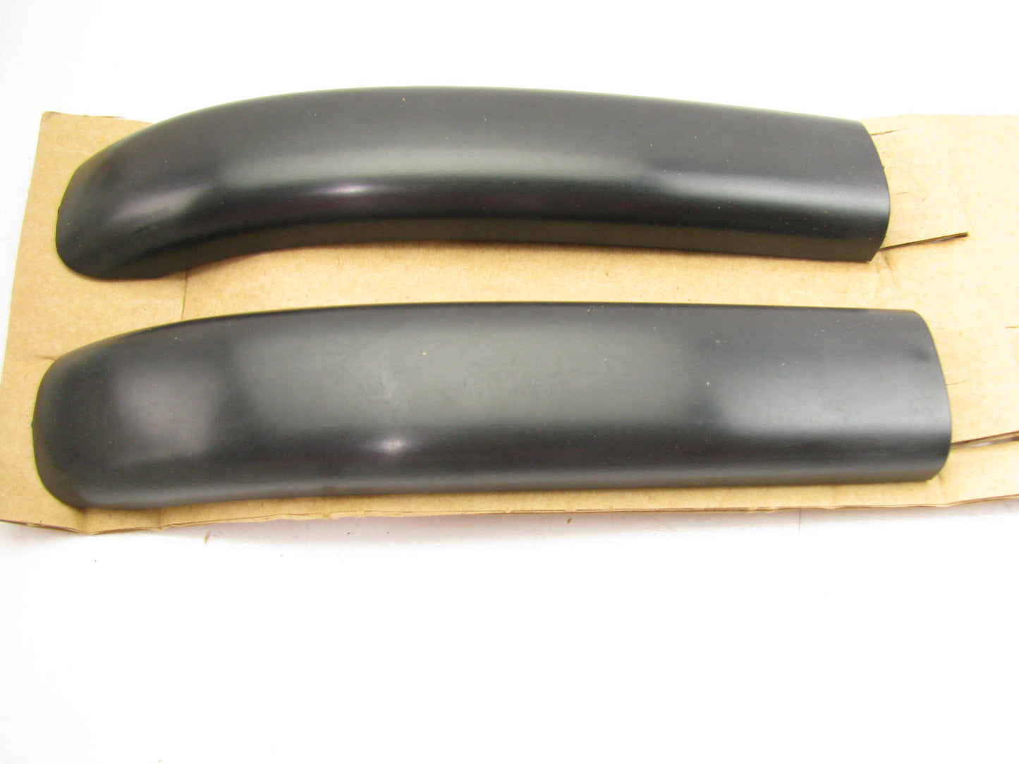 Genuine  Roof Rack Side Rail End Caps Cover Kit 5113436AA
