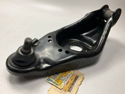 Mopar 52106124AB Front Right Lower Control Arm For 98-03 Dodge Van 4,000 Lb Axle