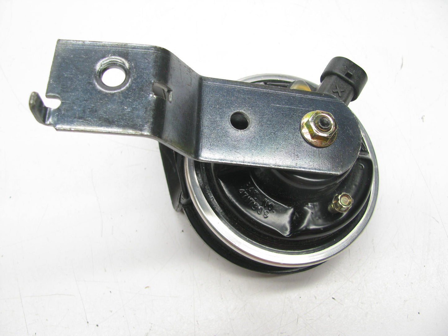 NEW GENUINE 5269103 LOW NOTE Horn OEM For 1991-1993 Imperial Dyansty New Yorker