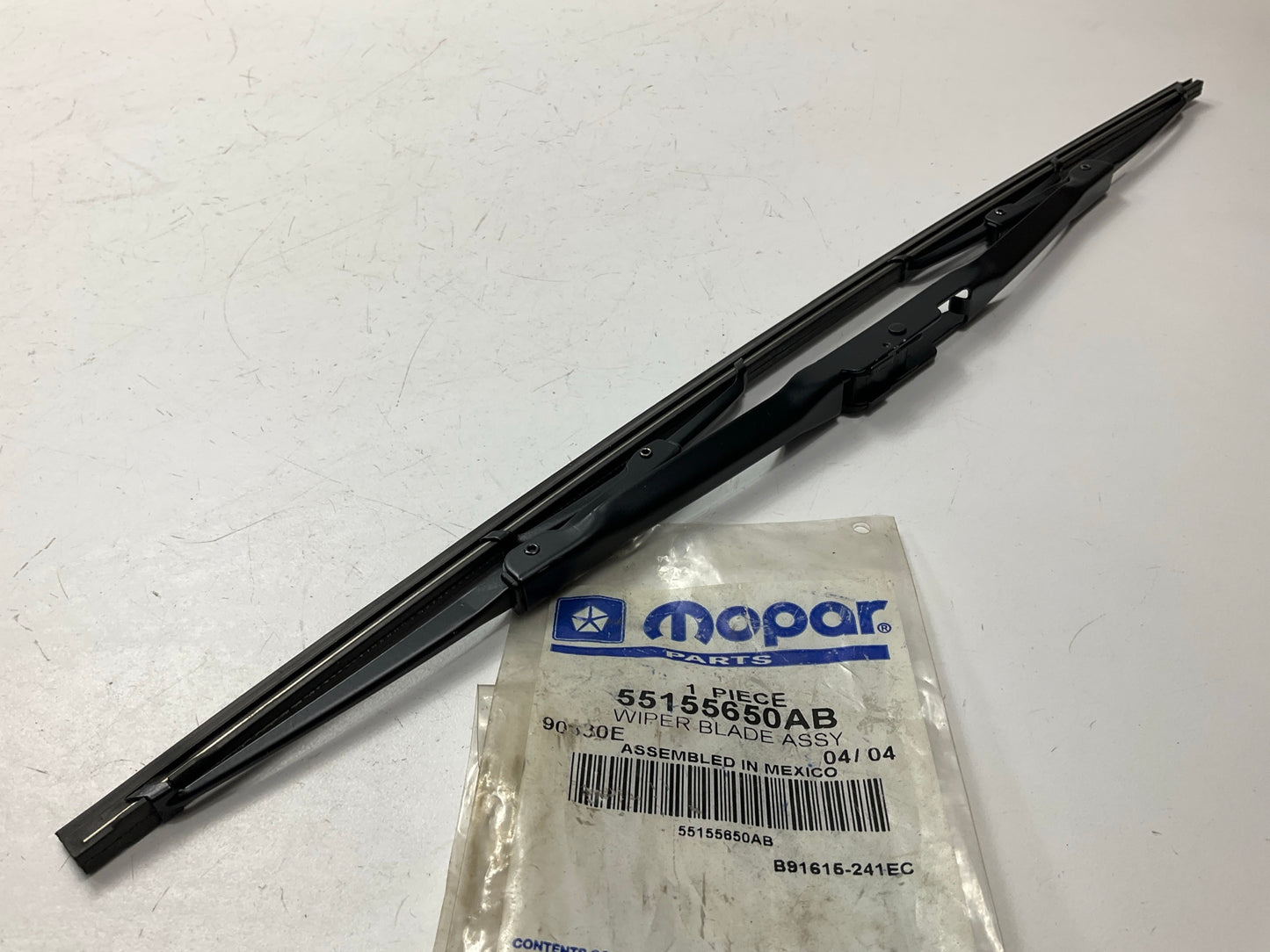 NEW OEM Mopar 55155650 Front Windshield Wiper Blade For 97-01 Jeep Cherokee