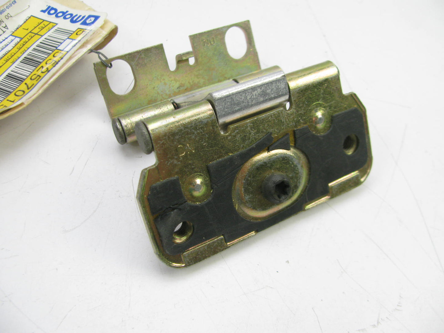 NEW GENUINE Tailgate Liftgate Hinge OEM For Mopar 55257015AB