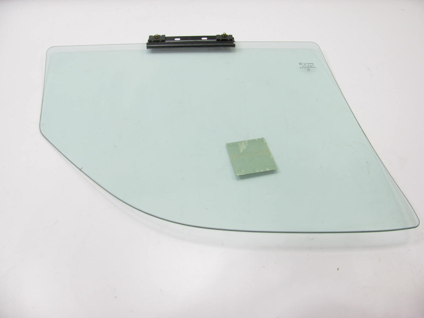 NEW GENUINE 55360375AH FRONT LEFT Window Glass OEM For 05-06 Jeep Liberty