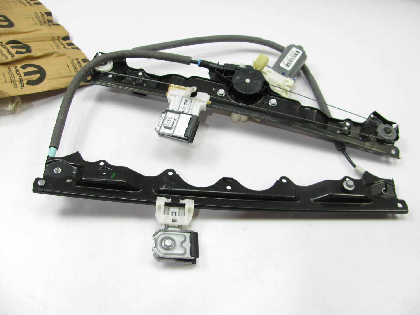 NEW 55396480AH FRONT Window Regulator And Motor OEM For 2008 Jeep Commander