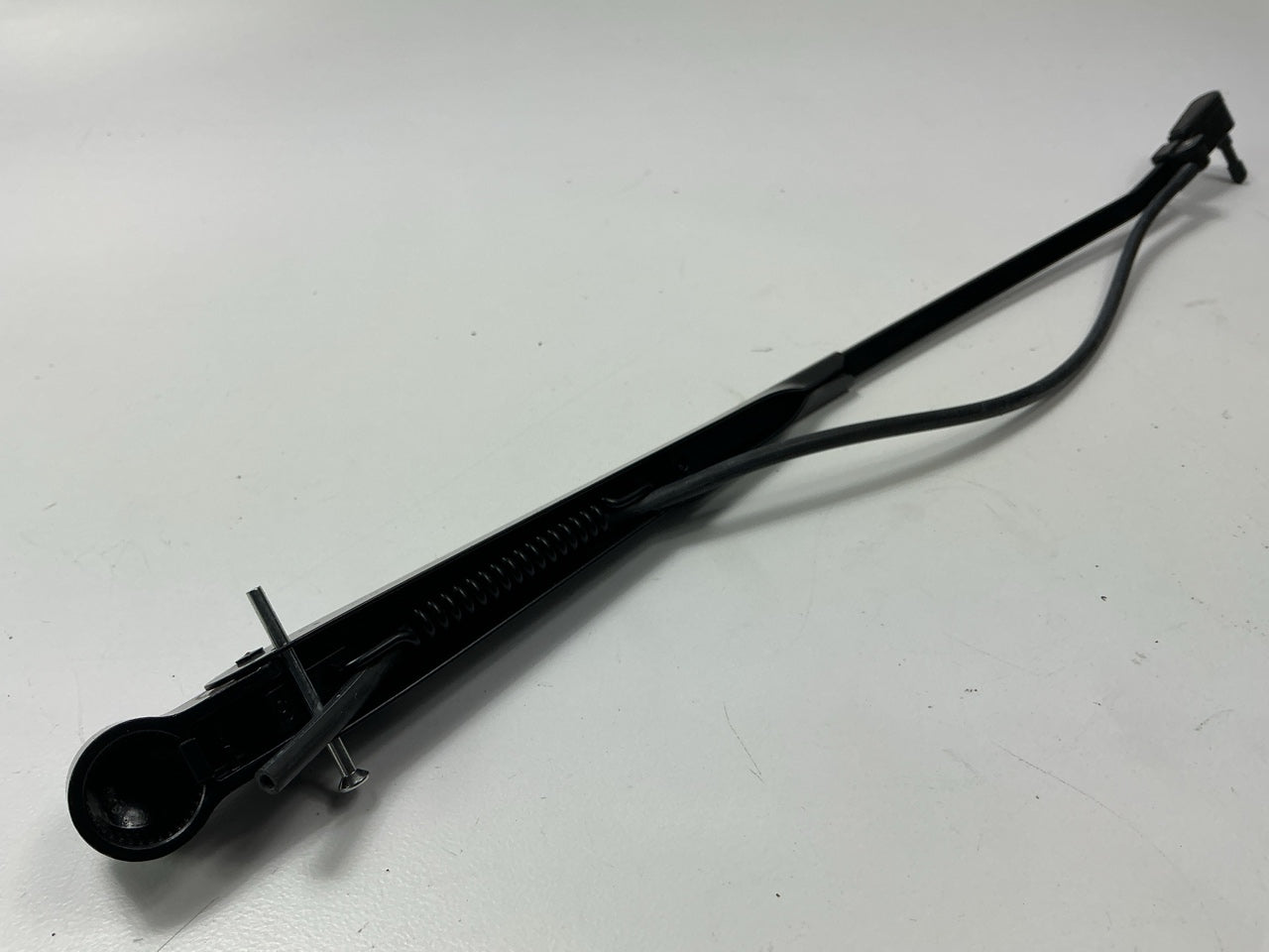 NOS OEM Mopar 56000598 Rear Back Glass Wiper Arm For 1984-1996 Jeep Cherokee