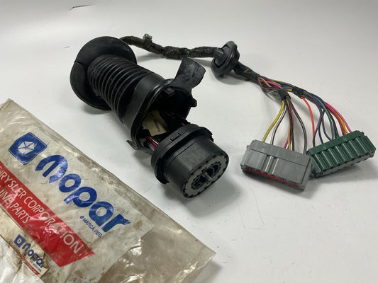 Mopar 56018372 Front Right Door Wire Harness Connector For 91-93 Grand Wagoneer
