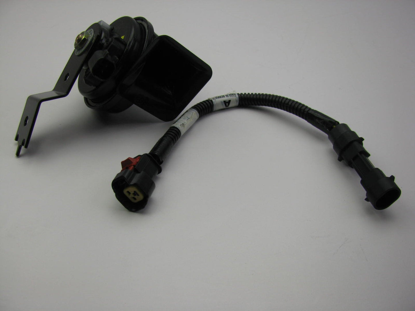 NOS - OEM MOPAR 56043025AC Horn For 1994-1996 Ram 1500 Pickup, Dakota