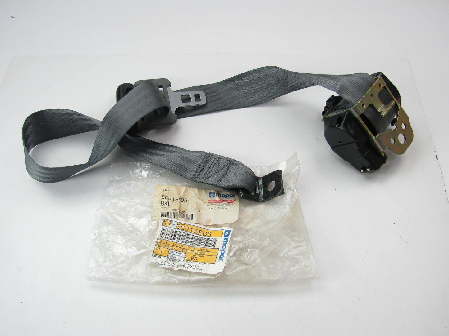 NEW - OEM Mopar  5CJ15PD5 Left Driver Side Seat Belt GRAY For 1994-96 Dodge Ram