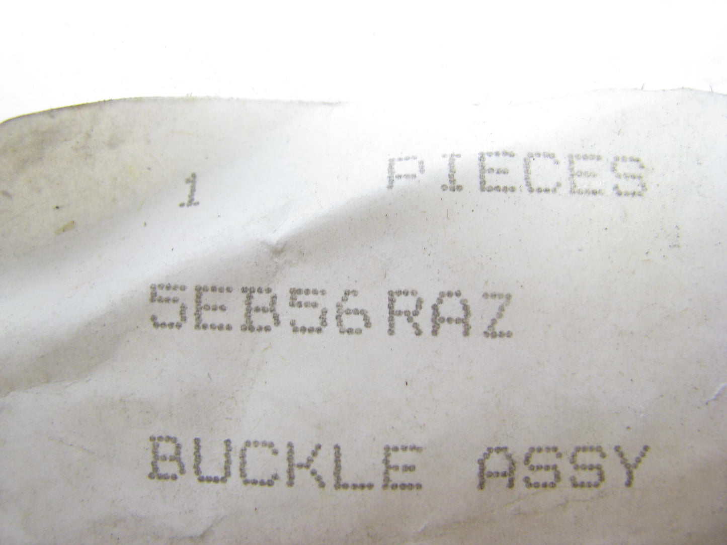NEW - OEM Mopar 5EB56RAZ Front Right Seat Belt Buckle For 1994-96 Grand Cherokee