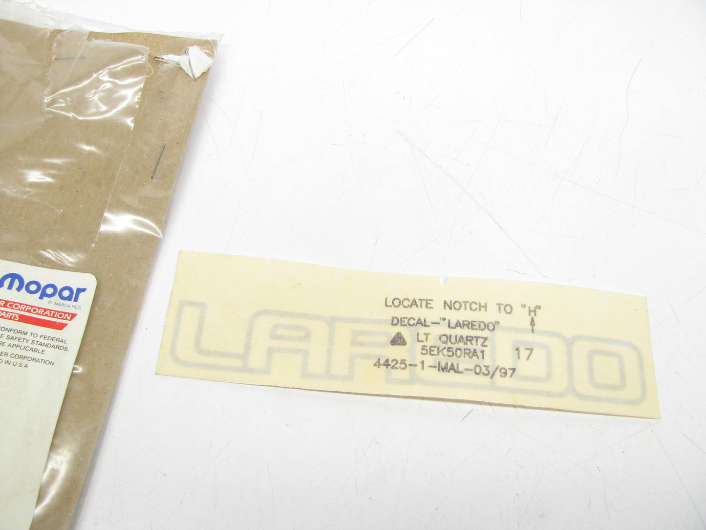 NEW 5EK50RA1 FRONT Fender ''LAREDO'' Decal For 95 Jeep ZJ Grand Cherokee Laredo