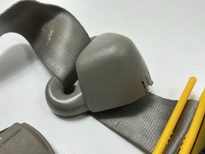 Damaged Plastic Mopar 5GD601L5AC Front Right Seat Belt For 99-04 Grand Cherokee