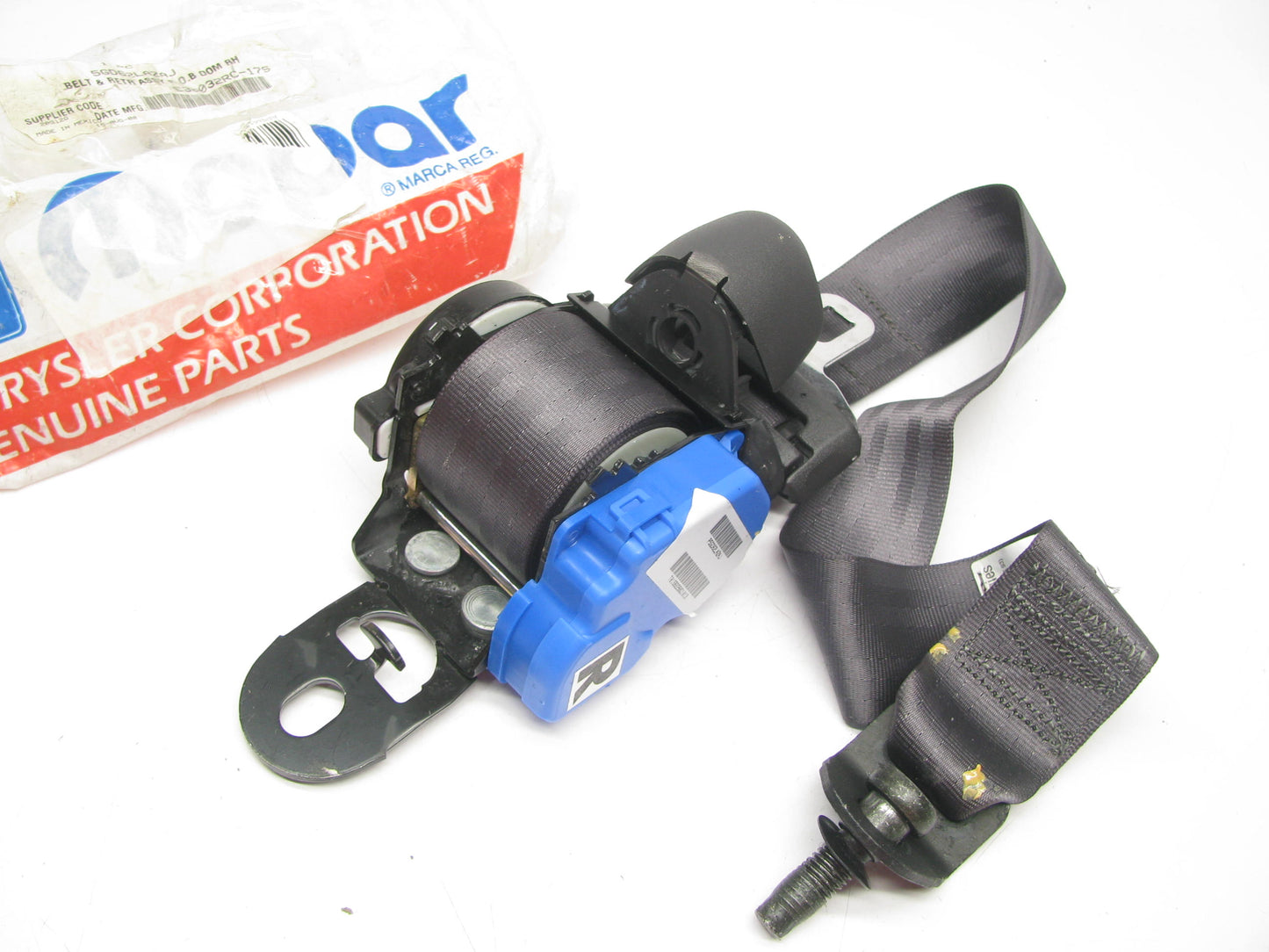 NEW - OEM Right Rear  Belt Retractor 5GD62LAZAJ For 99-01 Grand Cherokee