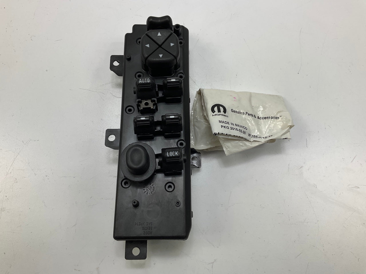 NEW OEM Mopar 5HB61DX9AC Master Front Left Power Window Door Lock Switch