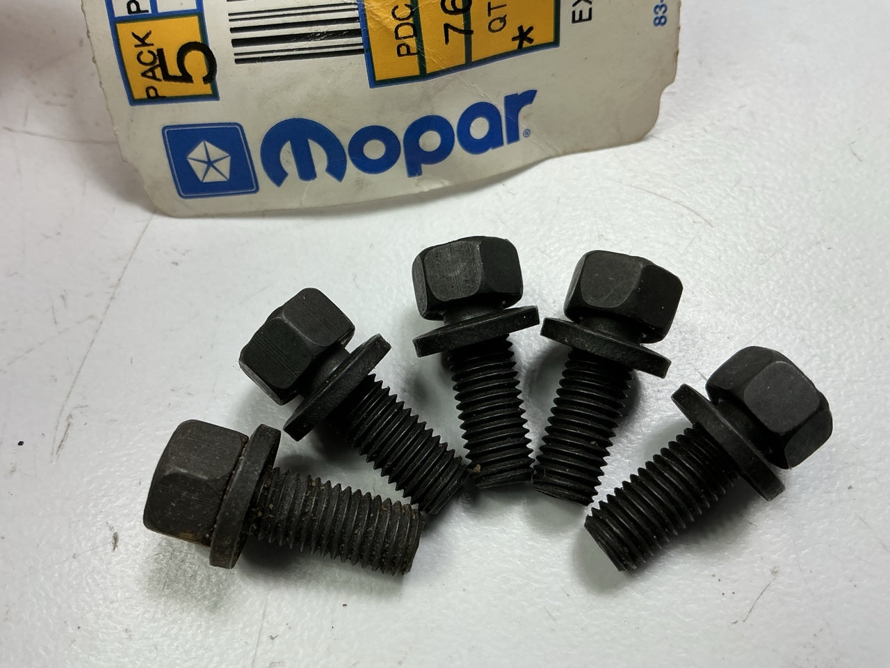 (5) NOS OEM Mopar 6029562 Differential Carrier Bolt