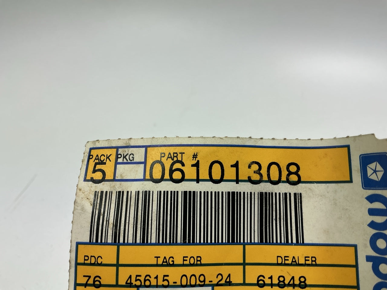 (4) Mopar 6101308 U-Nut Retainer Clips ''U Nut''