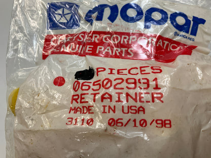 (19) Mopar 6502991 Door Trim / Liftgate Panel Push Pin Retainer Clips