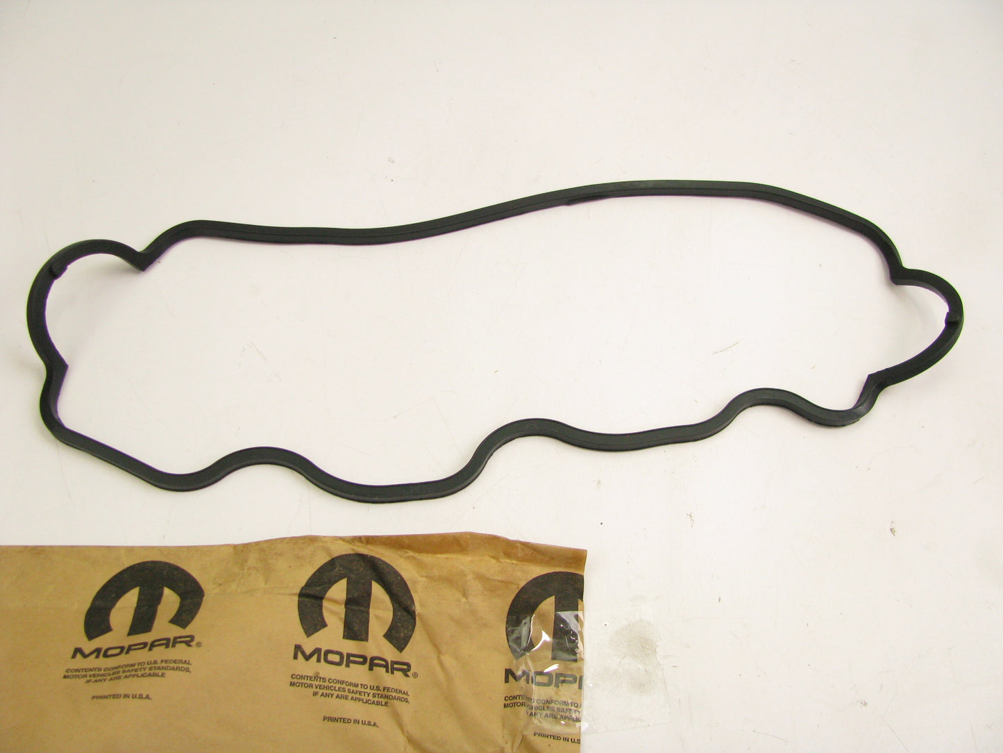 NEW - OEM 68001686AA Valve Cover Gasket For 1997-2000 Chrysler 3.0L-V6