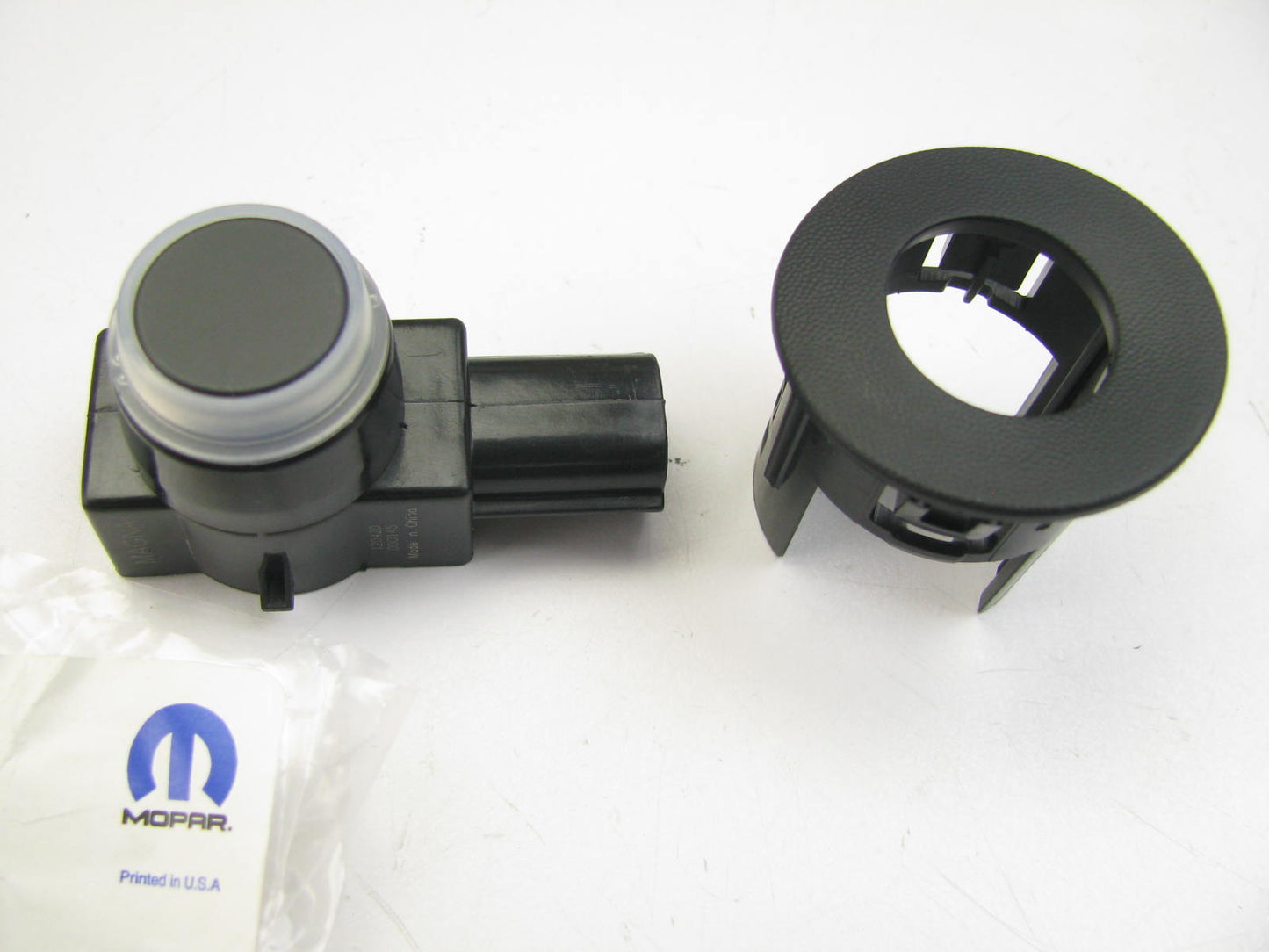 NOS OEM For Mopar Rear Park Distance, Parking Sensor 68143242 , 68143242AA