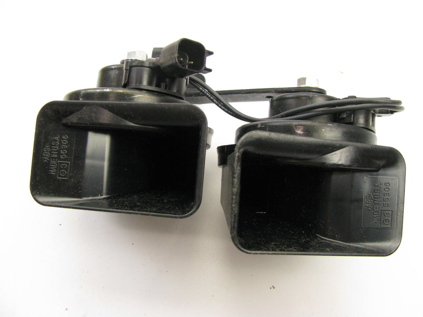 NEW GENUINE OEM 68206481AA FRONT DUAL Low Note Horn For 2014-2016 Dodge Dart