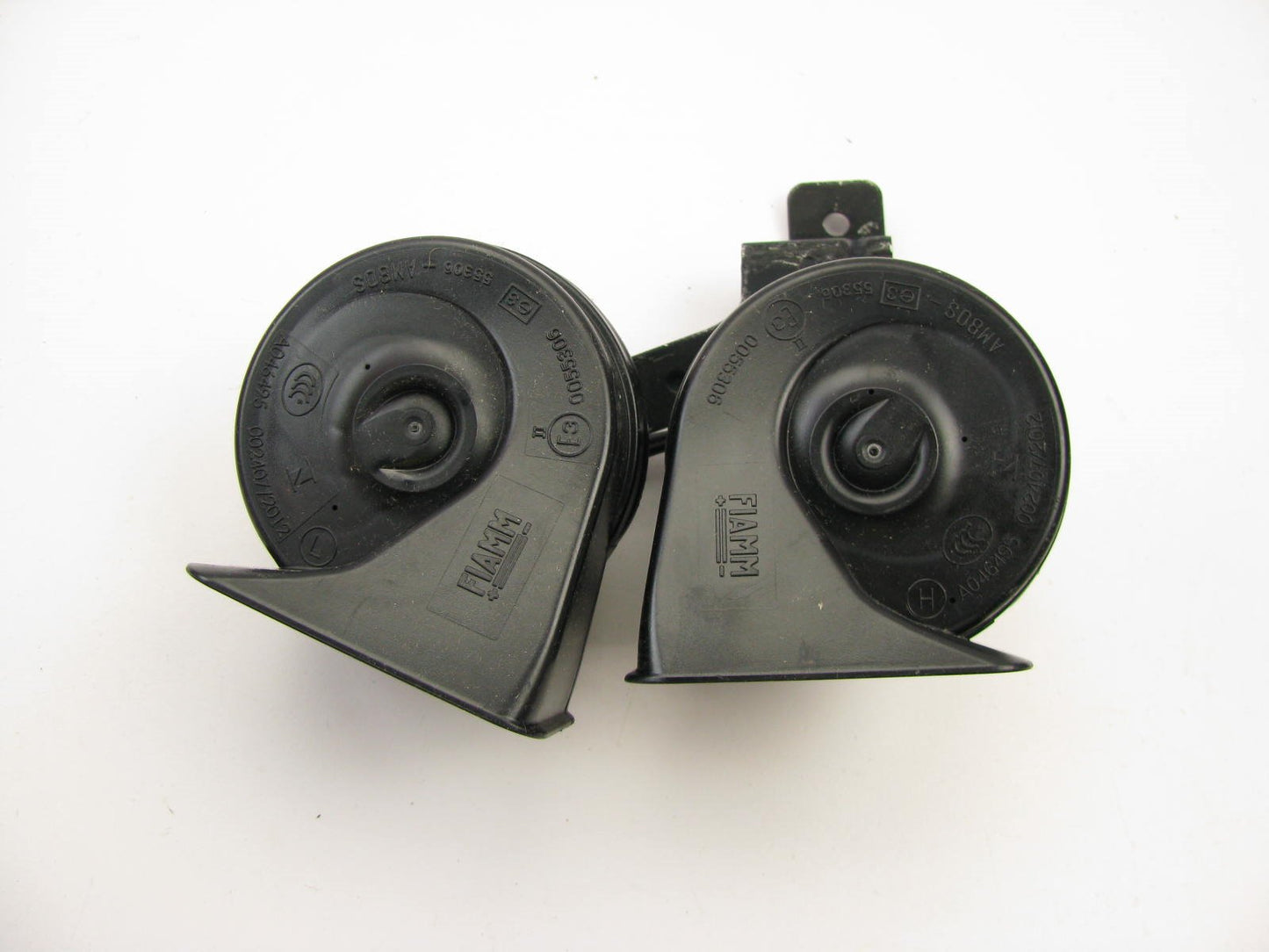 NEW GENUINE OEM 68206481AA FRONT DUAL Low Note Horn For 2014-2016 Dodge Dart