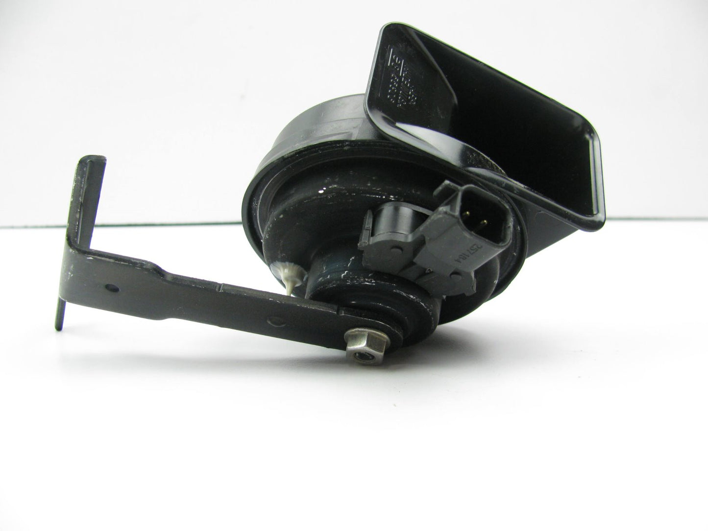 NEW GENUINE OEM 68212573AA LOW Tone Pitch Horn For 2014-2016 Dodge Dart