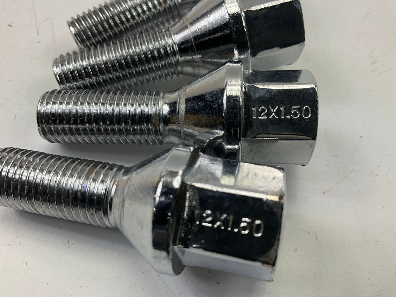 (4) NEW OEM Mopar 68296586AA Wheel Lug Bolts For 2015-2020 Jeep Renegade