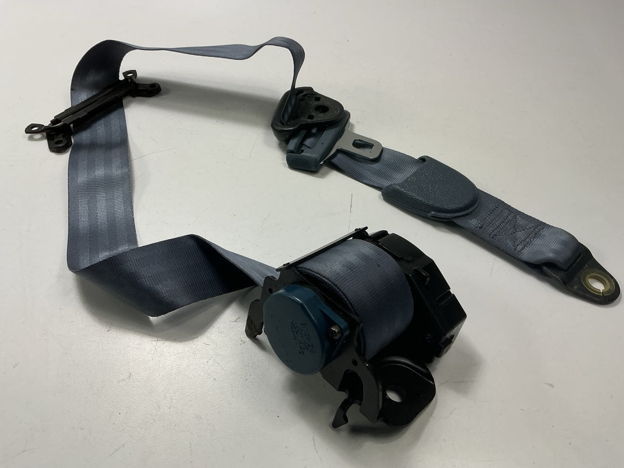 NOS OEM Mopar EL95LC5 1st Row Rear Left Seat Belt For 1992 Chrysler Minivan